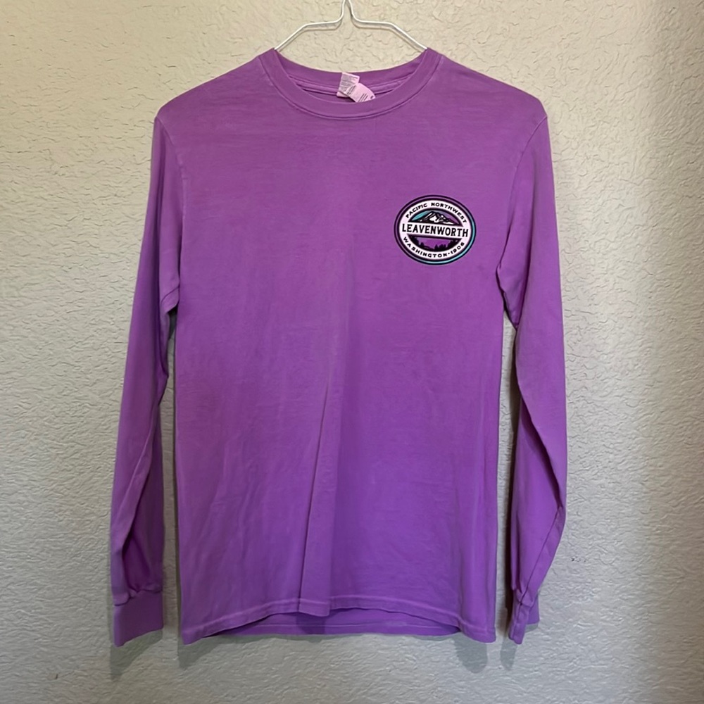 Leavenworth Women’s Small Long Sleeve